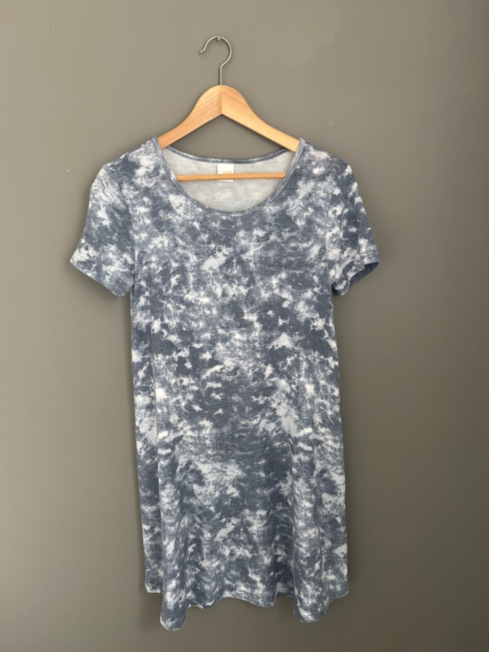 Lolë Grey blue tie dye beach dress
| size Small